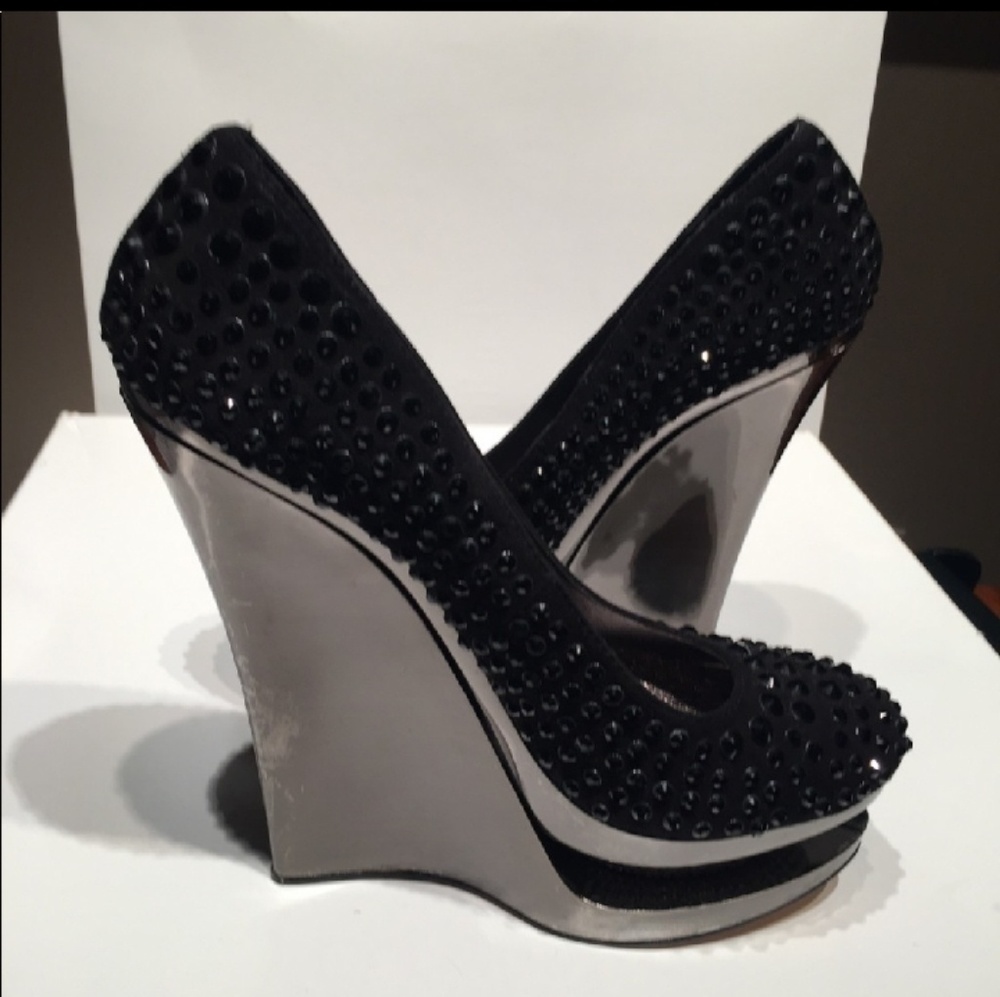 Gorgeous ZiGiny Black Crystal High Platform heels